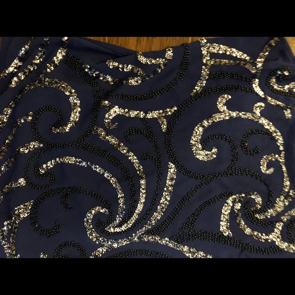 Express Tank Top - Picture 2 of 4
